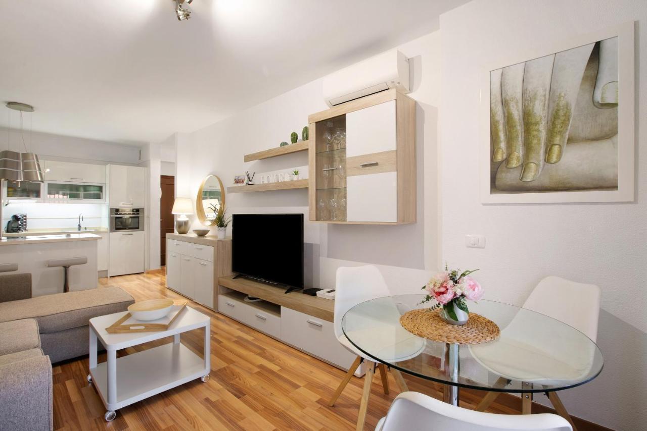 Apartamento Playa ปูแอร์ติโต เด กวีมาร์ ภายนอก รูปภาพ